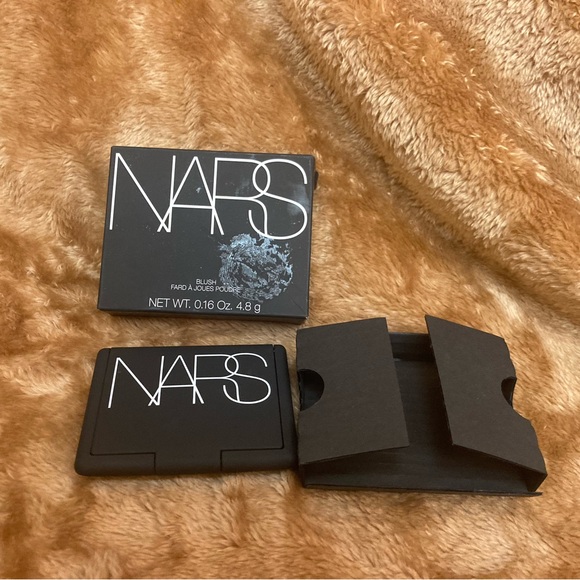 NARS POWDER BLUSH- SEX APPEAL - Picture 3 of 5